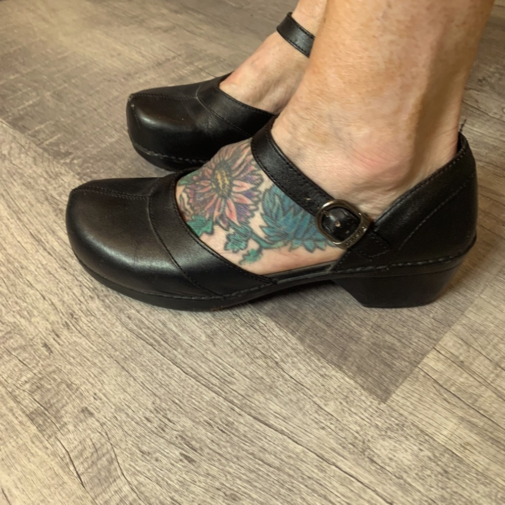 Cute Dansko clogs size 38
